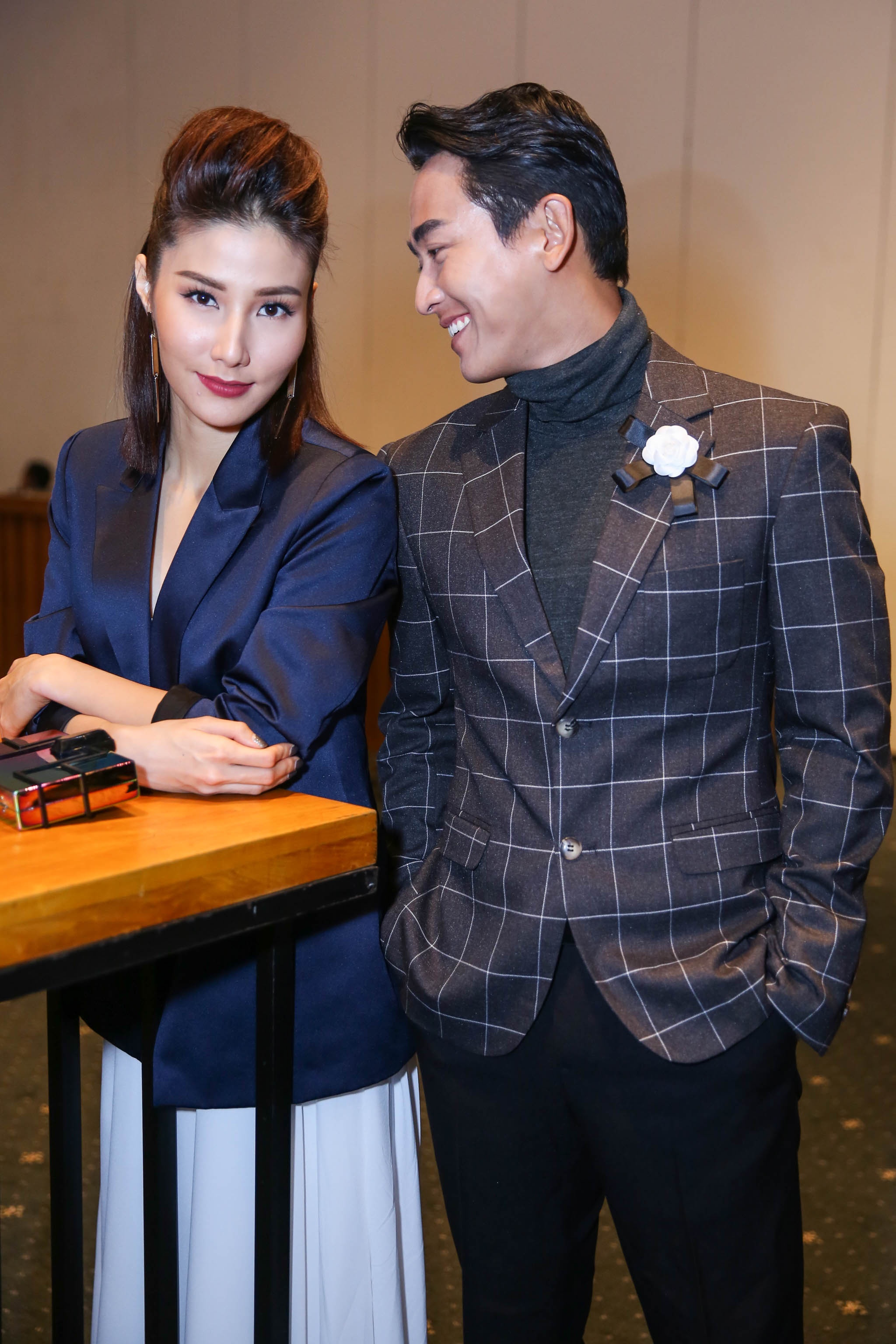 Ha Vi di xem thoi trang bang sieu xe Cuong Do La anh 11