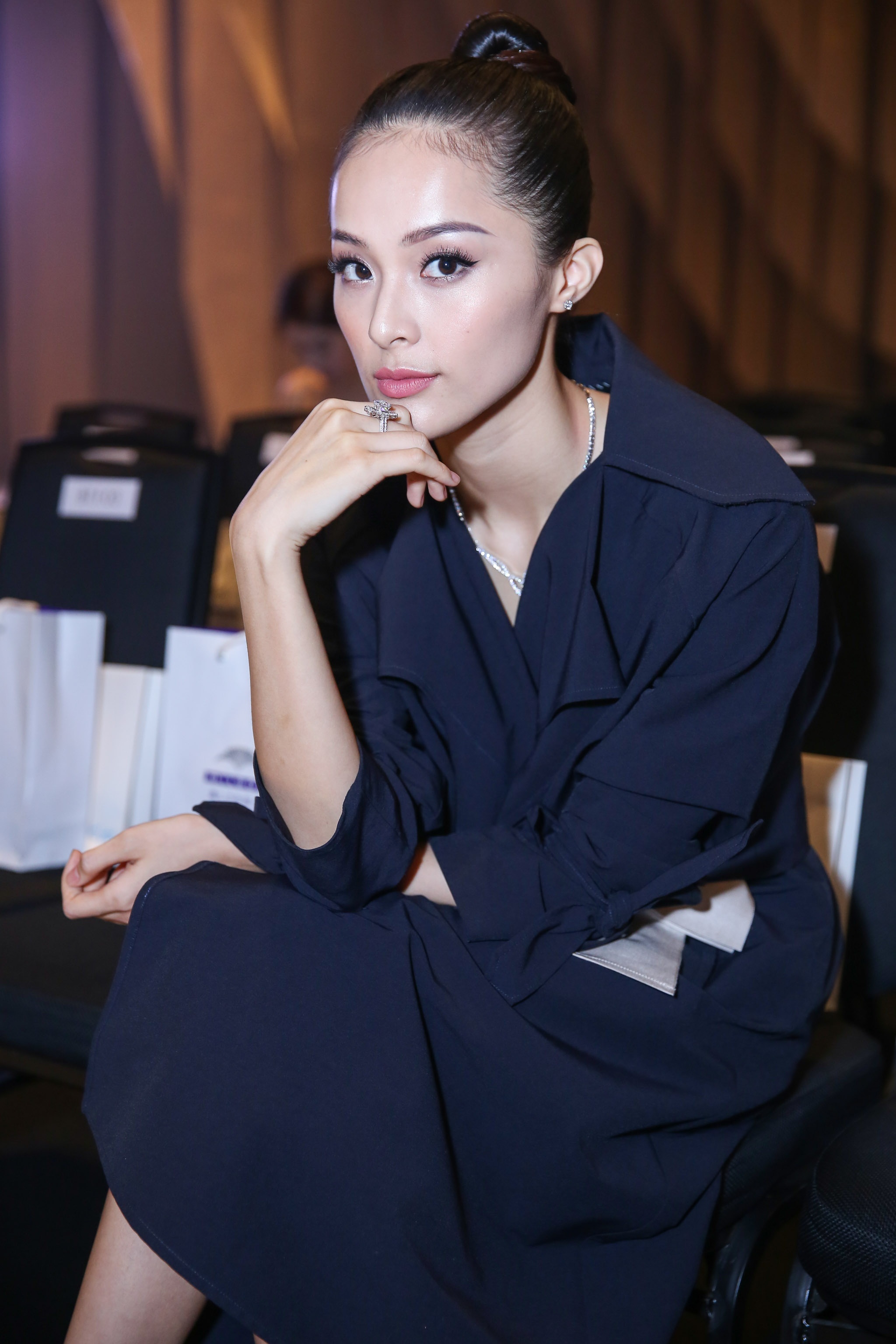 Ha Vi di xem thoi trang bang sieu xe Cuong Do La anh 3