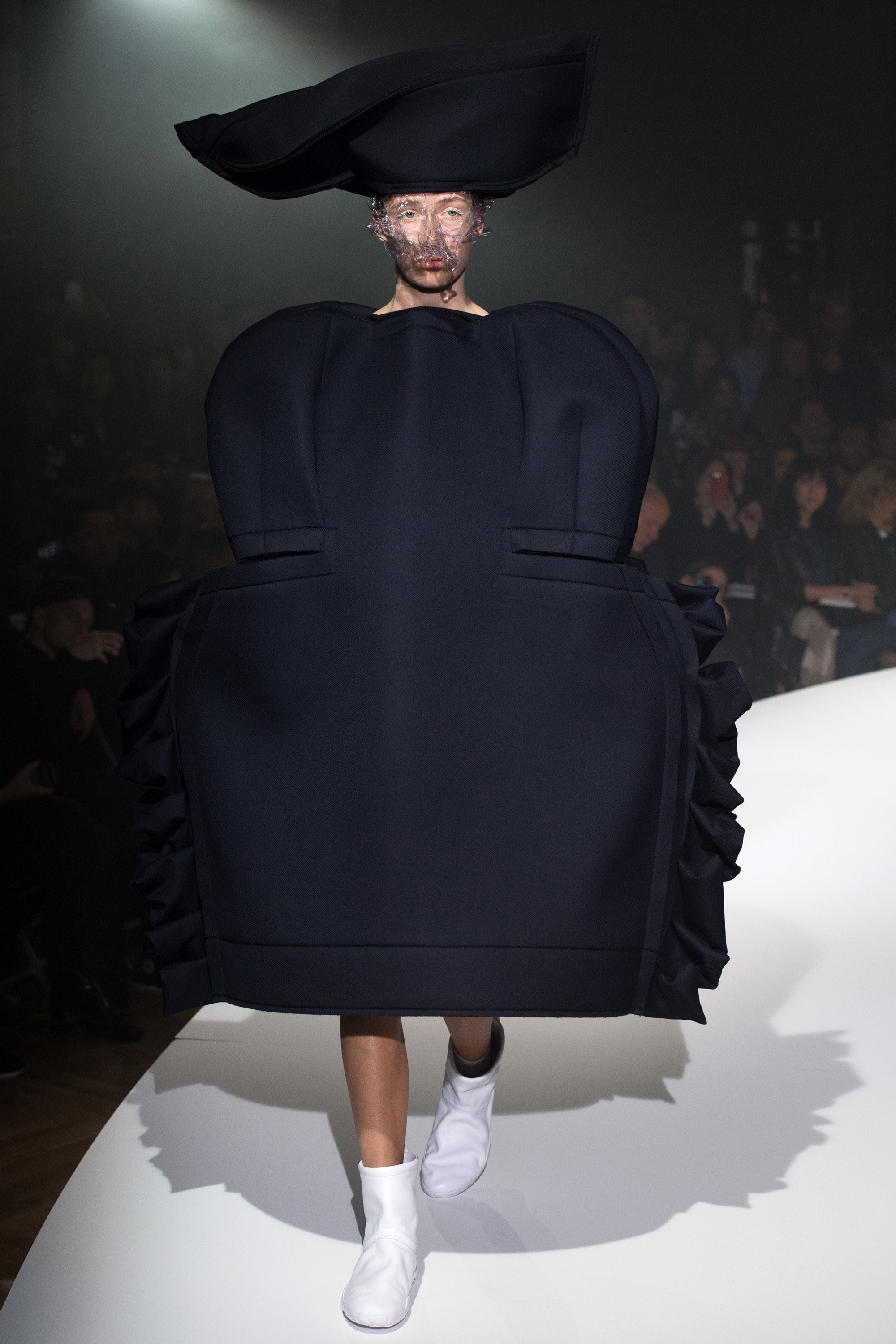 trang phuc phang cua common des garcon anh 5