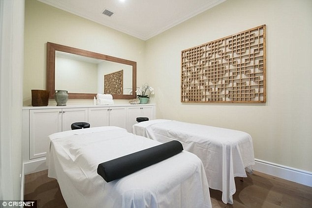 Kylie Jenner mua nha 12 trieu do anh 4