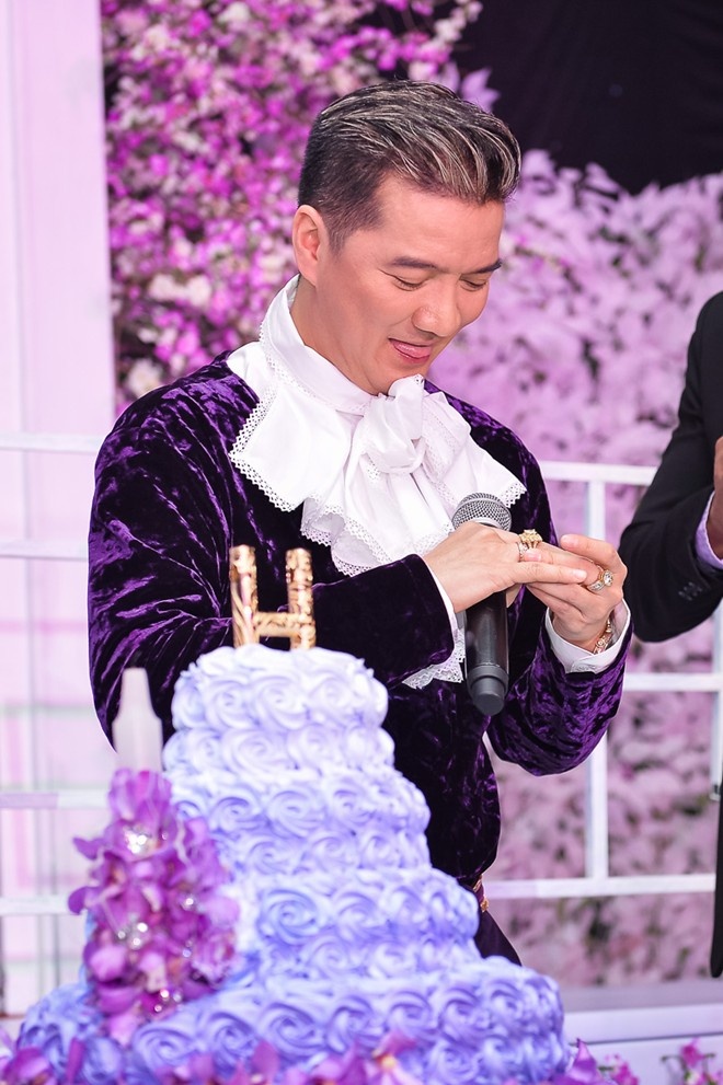 phong cach thoi trang Dam Vinh Hung anh 11