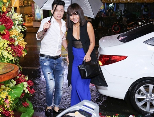 Mai Ngo mac xau anh 8