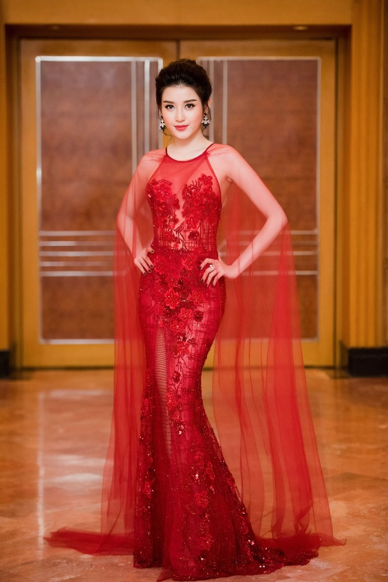 Huyen My dep tua tien nu anh 1