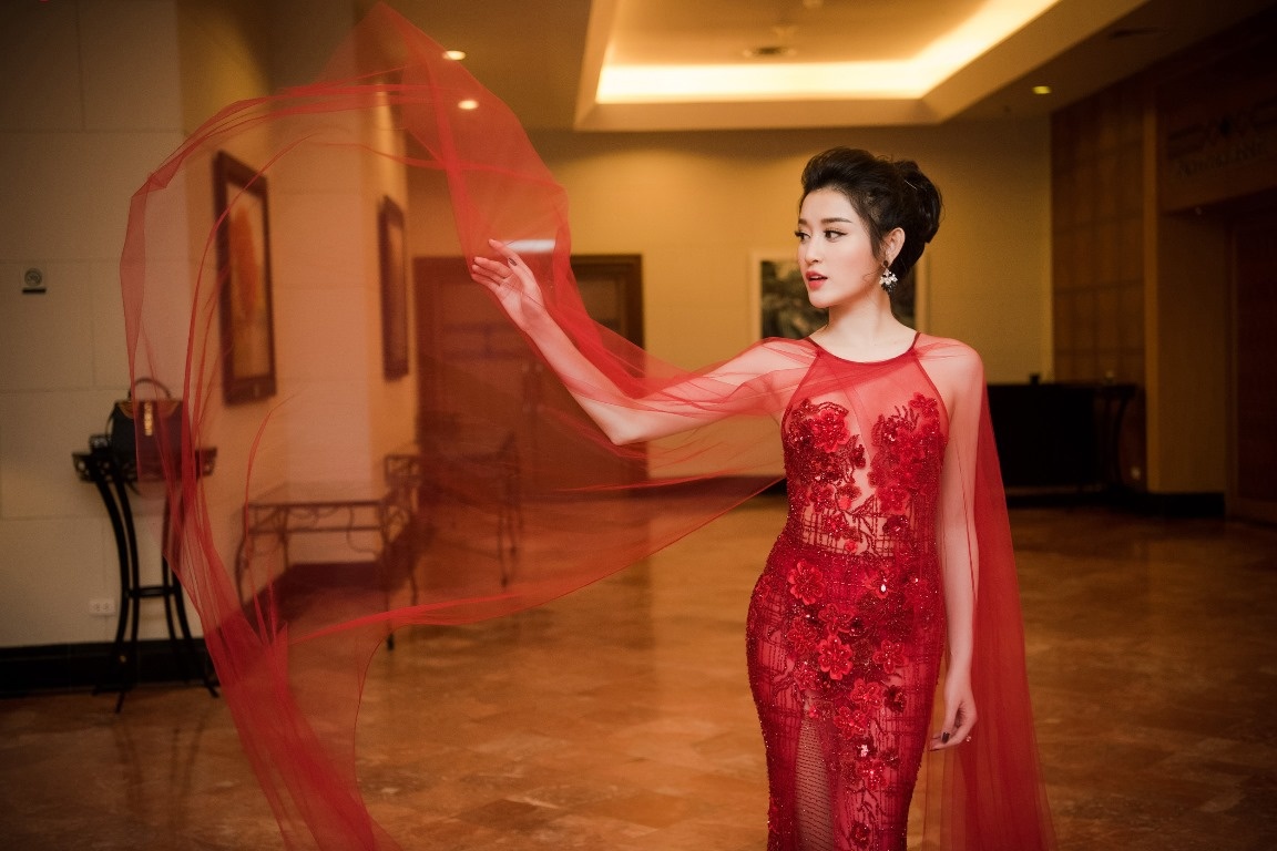 Huyen My dep tua tien nu anh 4