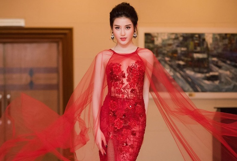 A hau Huyen My cuon hut voi dam xuyen thau hinh anh