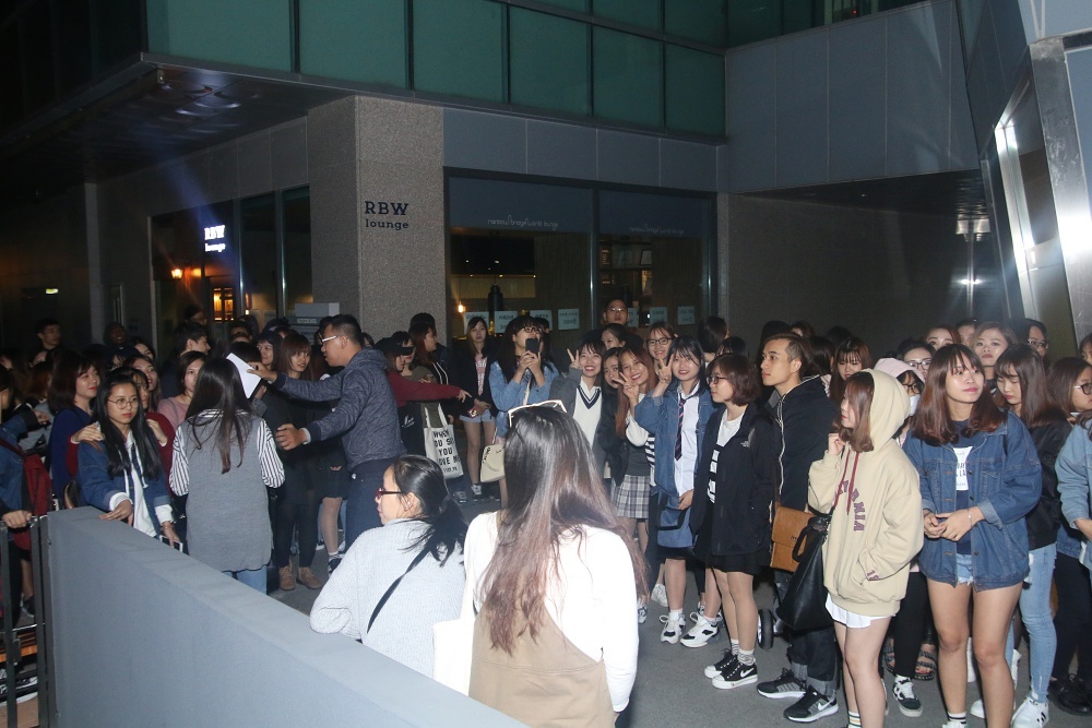 Noo Phuoc Thinh to chuc fan meeting o Han Quoc anh 10