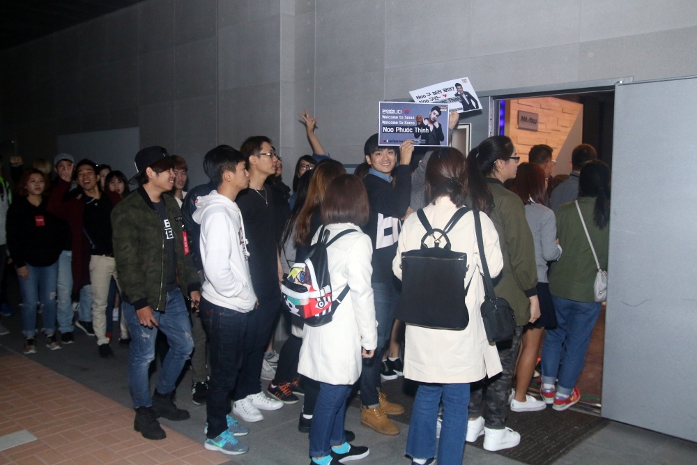 Noo Phuoc Thinh to chuc fan meeting o Han Quoc anh 11