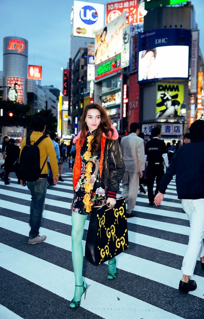 Ha Ho mac dep nhat tuan anh 1