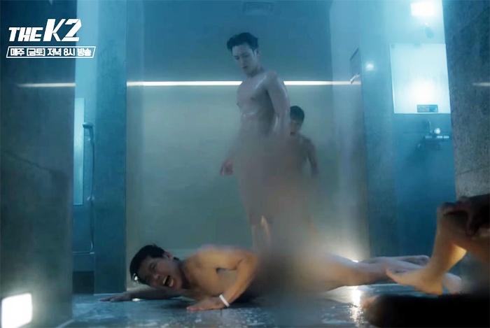 Hau truong phim K2 cua Yoona,  Ji Chang Wook anh 4