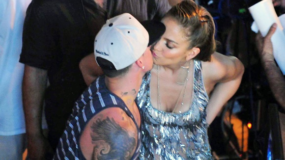 Jennifer Lopez bị bồ trẻ phản bội ảnh 2 Jennifer Lopez bi bo tre phan boi anh 2