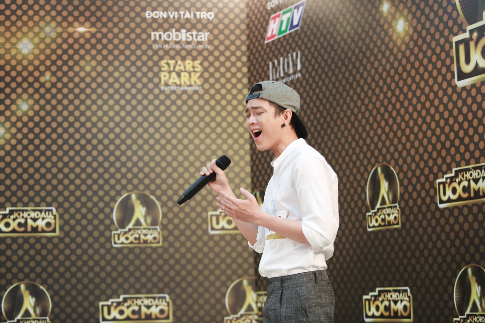 Chúng Huyền Thanh hộ tống bạn trai đi casting ảnh 7 Chung Huyen Thanh ho tong ban trai di casting anh 7