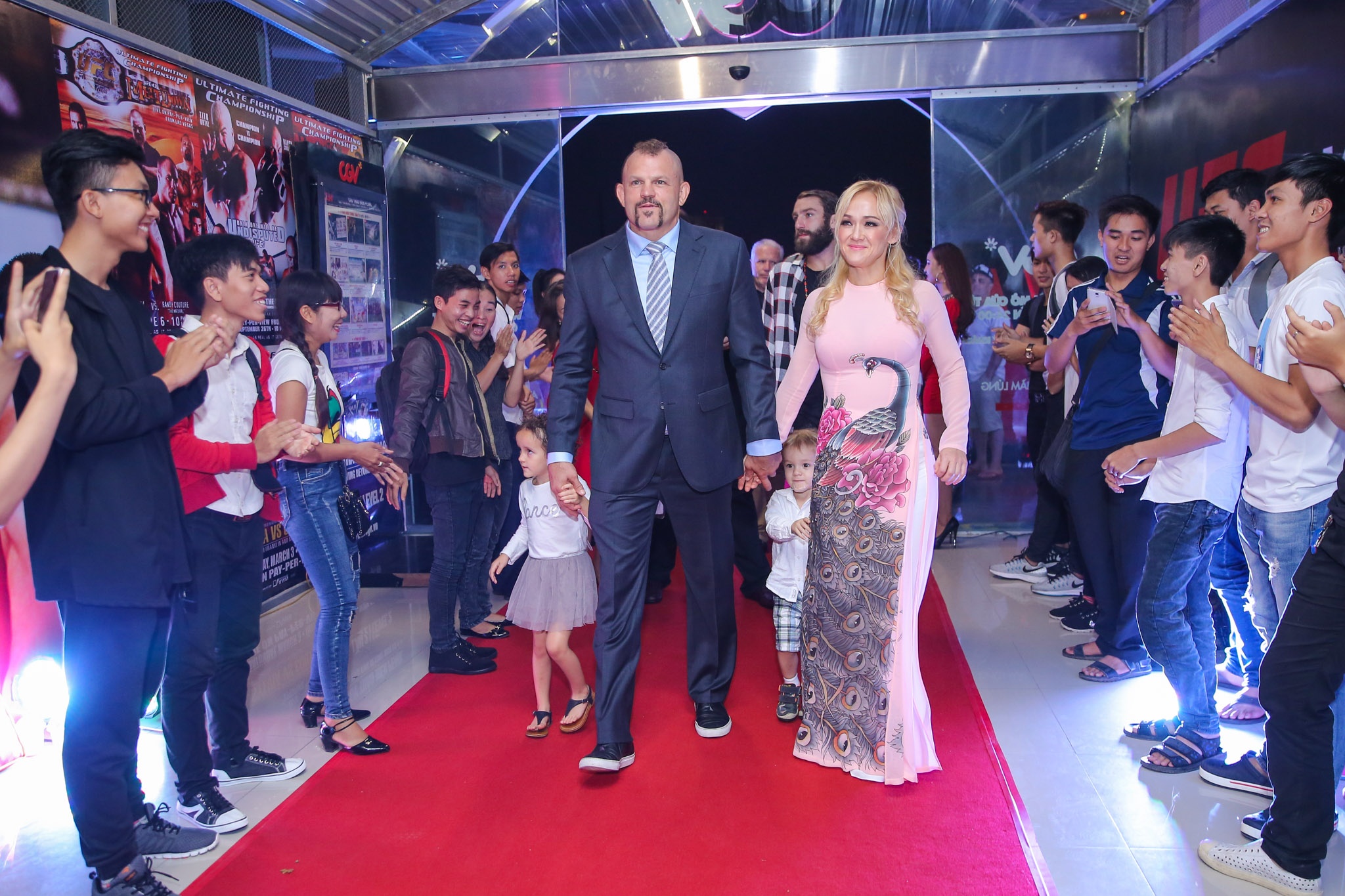 Dan sao Viet du tiec cung huyen thoai vo thuat My anh 1