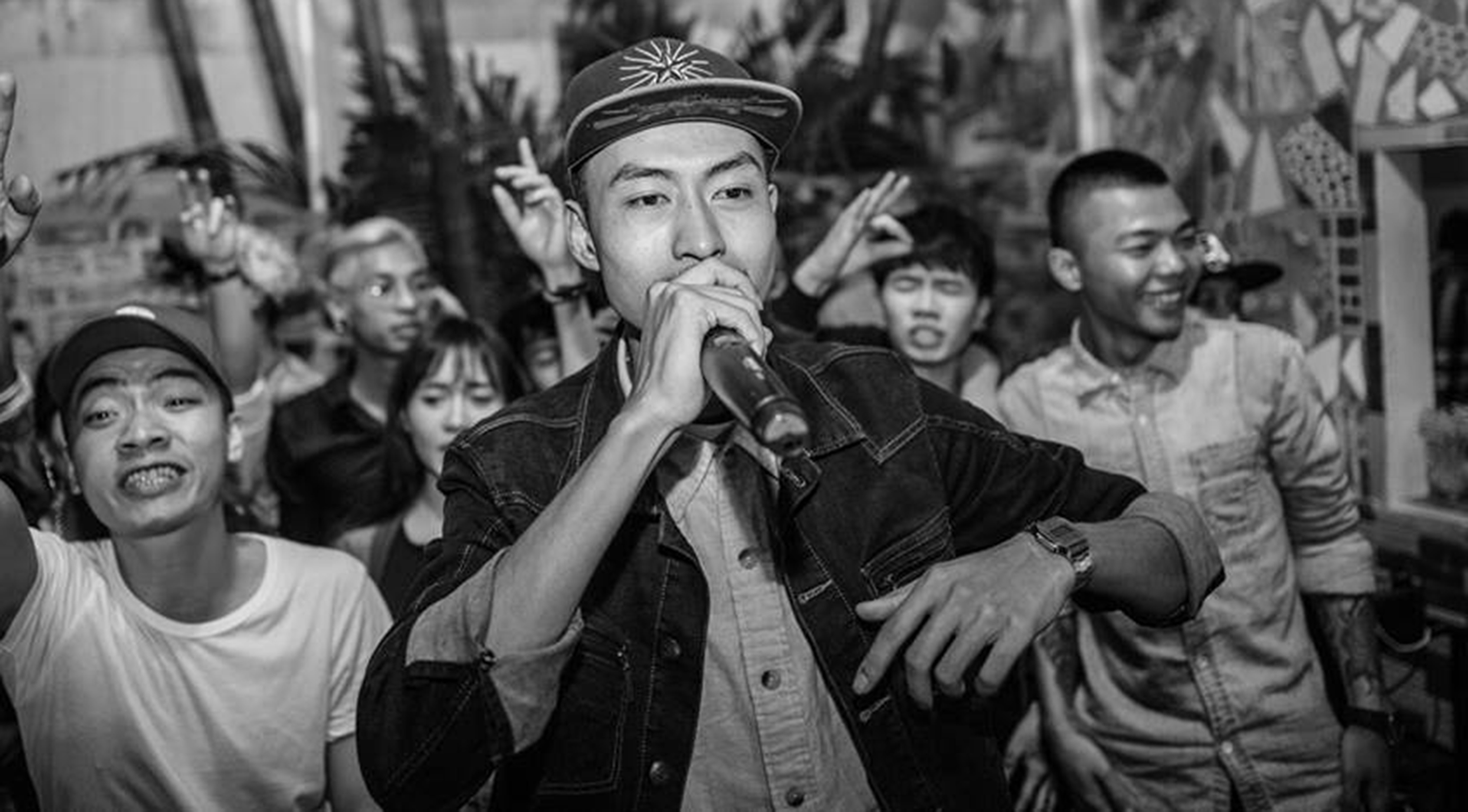 Rapper Den: 'Toi mong hop tac voi Le Cat Trong Ly' hinh anh