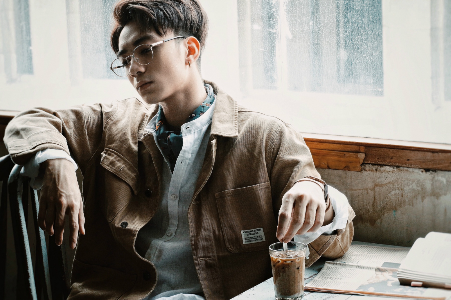 Phia sau mot co gai cua Soobin Hoang Son anh 1