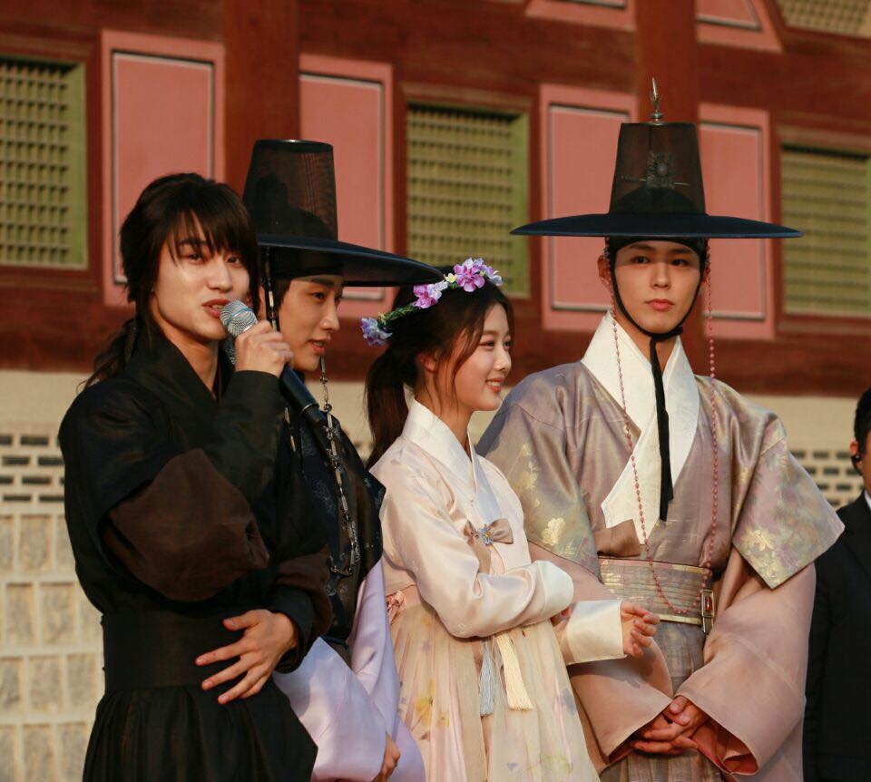 Mây họa ánh trăng, Park Bo Gum. Kim Yoo Jung ảnh 13 May hoa anh trang, Park Bo Gum. Kim Yoo Jung anh 13