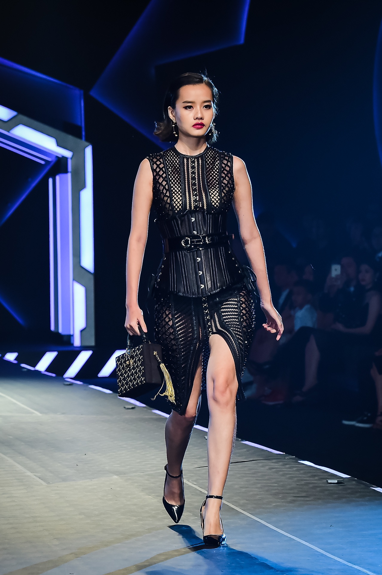 Mai Ngo,  Lily Nguyen lo khuyet diem hinh the anh 9