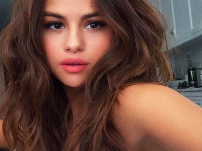 Fan nghen ngao khi biet che do chua tri cua Selena Gomez hinh anh