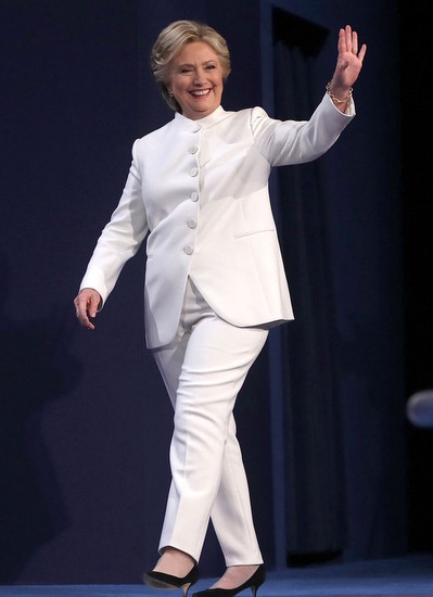 ý nghĩa trang phục của hillary clinton ảnh 1 y nghia trang phuc cua hillary clinton anh 1