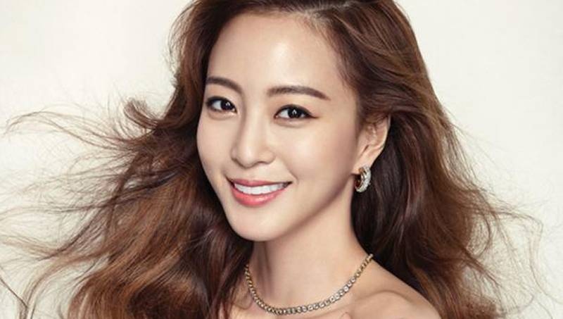 Han Ye Seul va nha san xuat Teddy chia tay sau 3 nam hen ho hinh anh