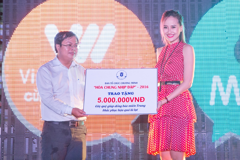 Khanh Ngan tham gia su kien gay quy anh 3