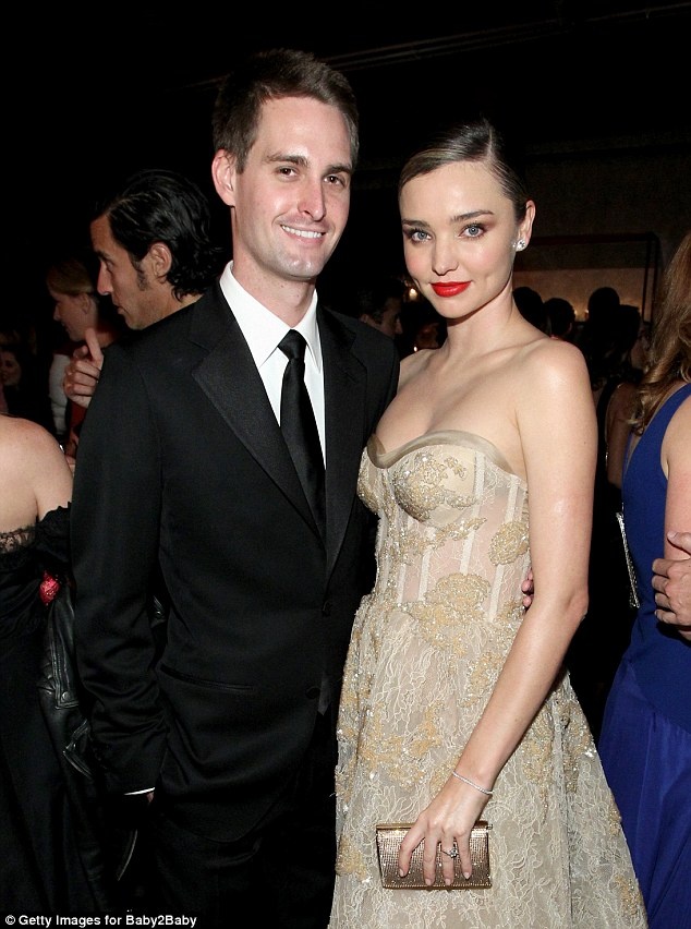 miranda kerr xinh dep noi bat tai su kien anh 1