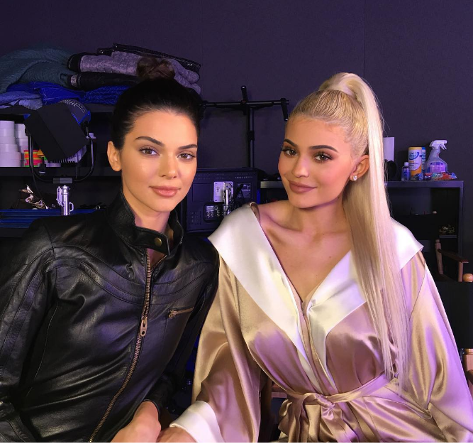 Kendall jenner bơm môi ảnh 1 Kendall jenner bom moi anh 1