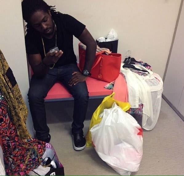 noi kho cua dan ong trong ngay hoi mua sam anh 5