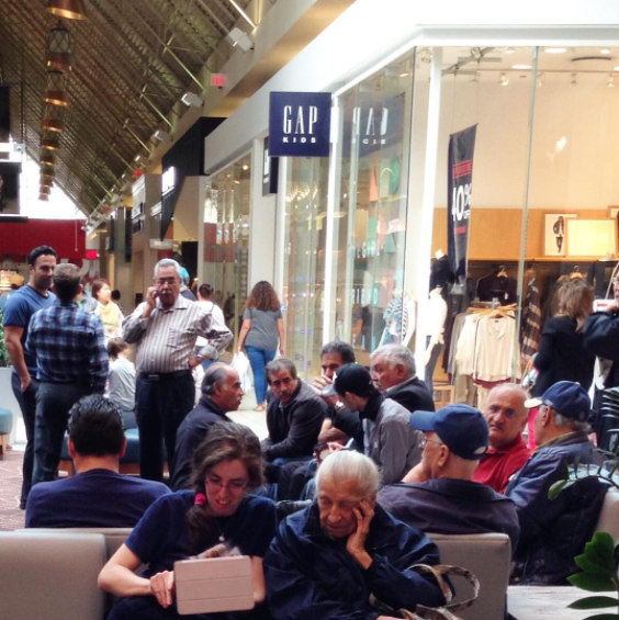 noi kho cua dan ong trong ngay hoi mua sam anh 9