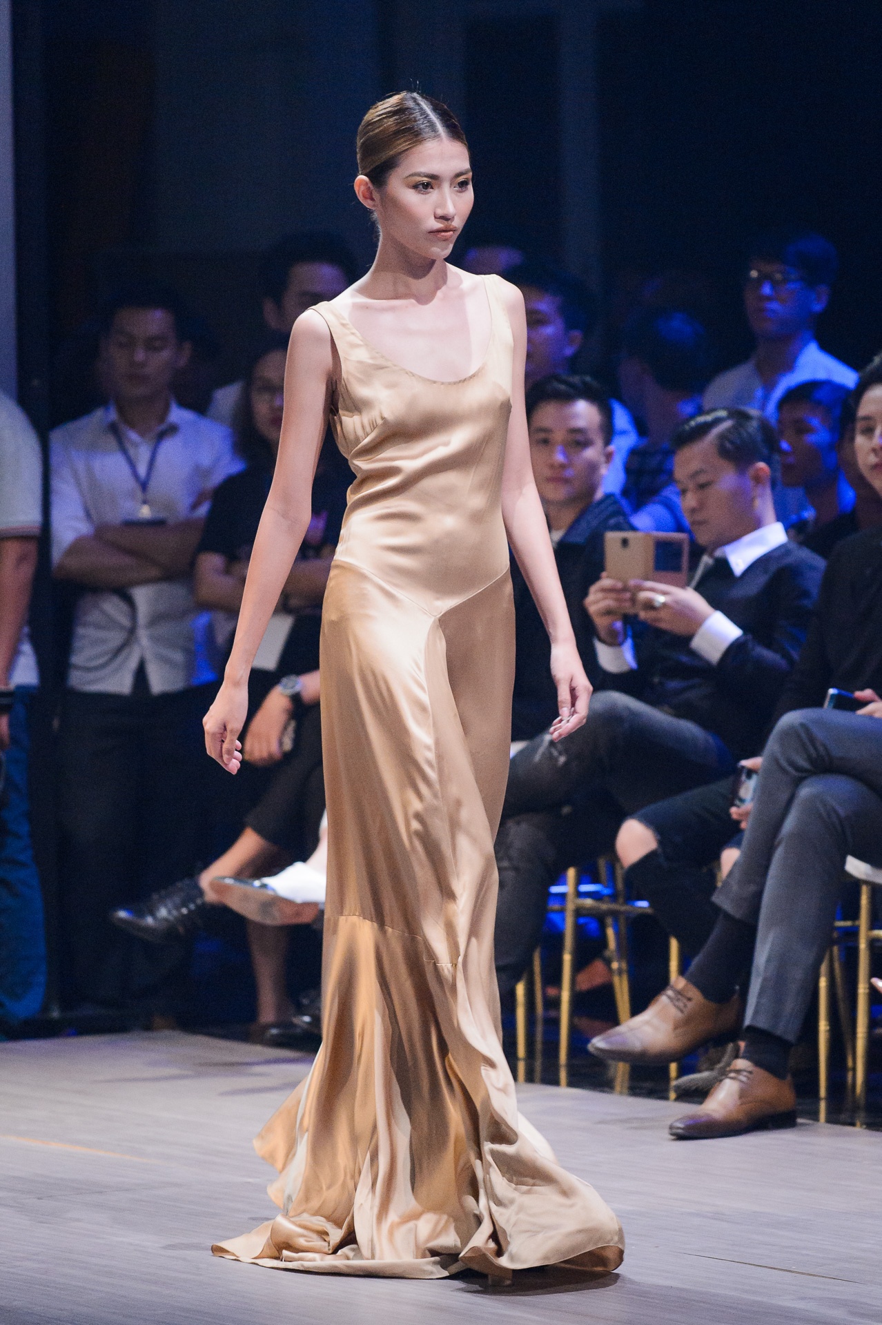 Che Nguyen Quynh Chau rut lui khoi Hoa hau hoan vu anh 1