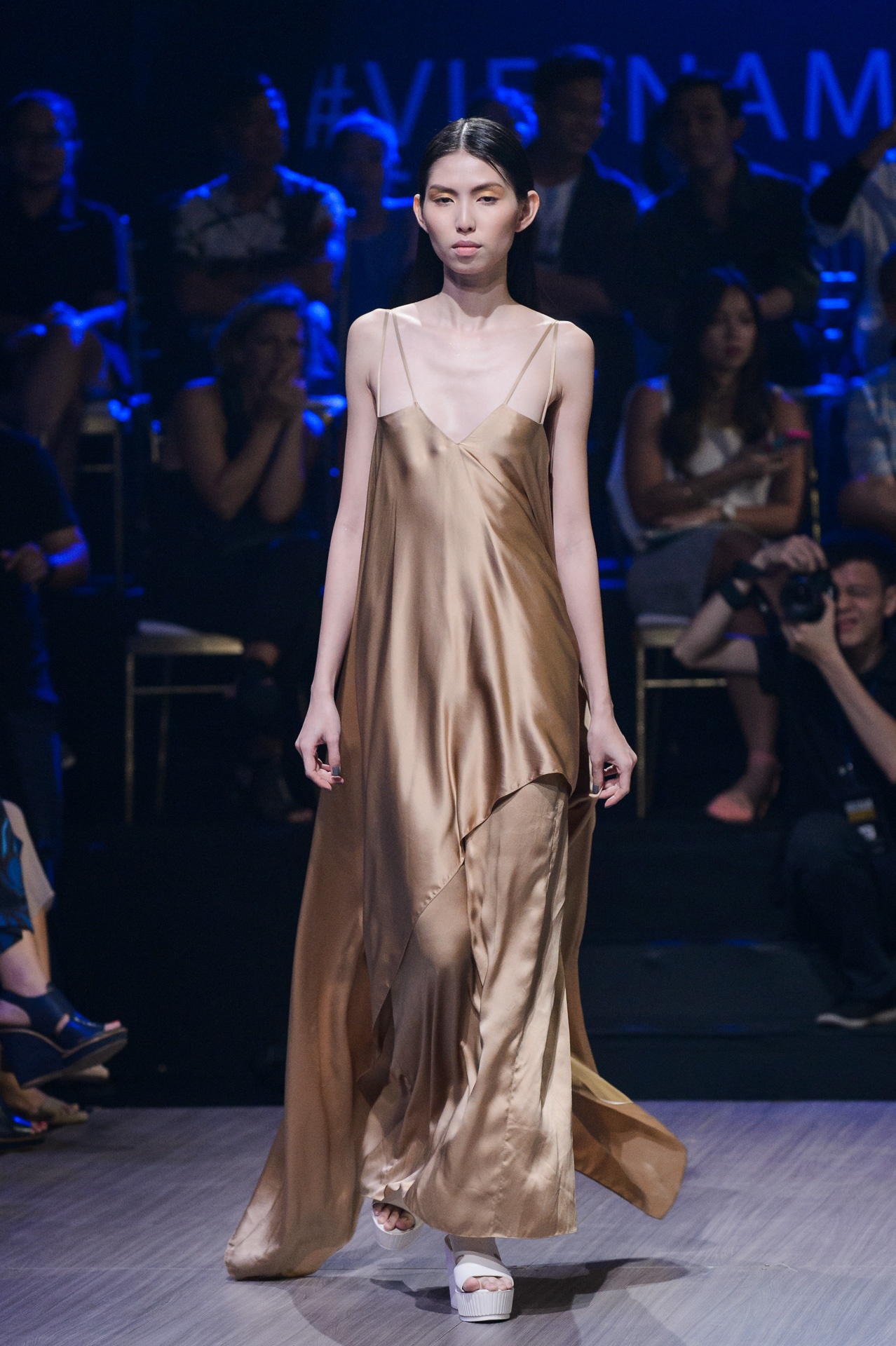 Ky Duyen lam vedette anh 9