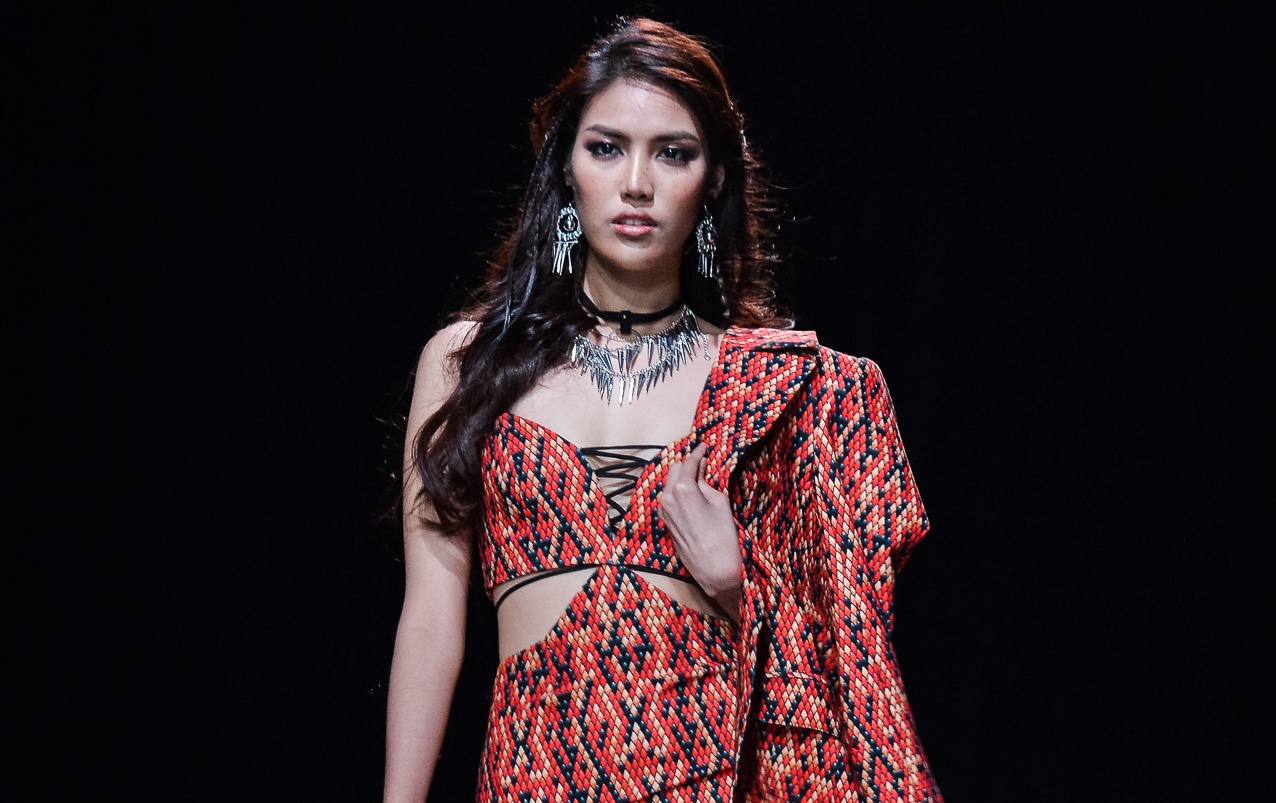 ‘Thieu nu Mong Co’ Lan Khue do bo san catwalk hinh anh