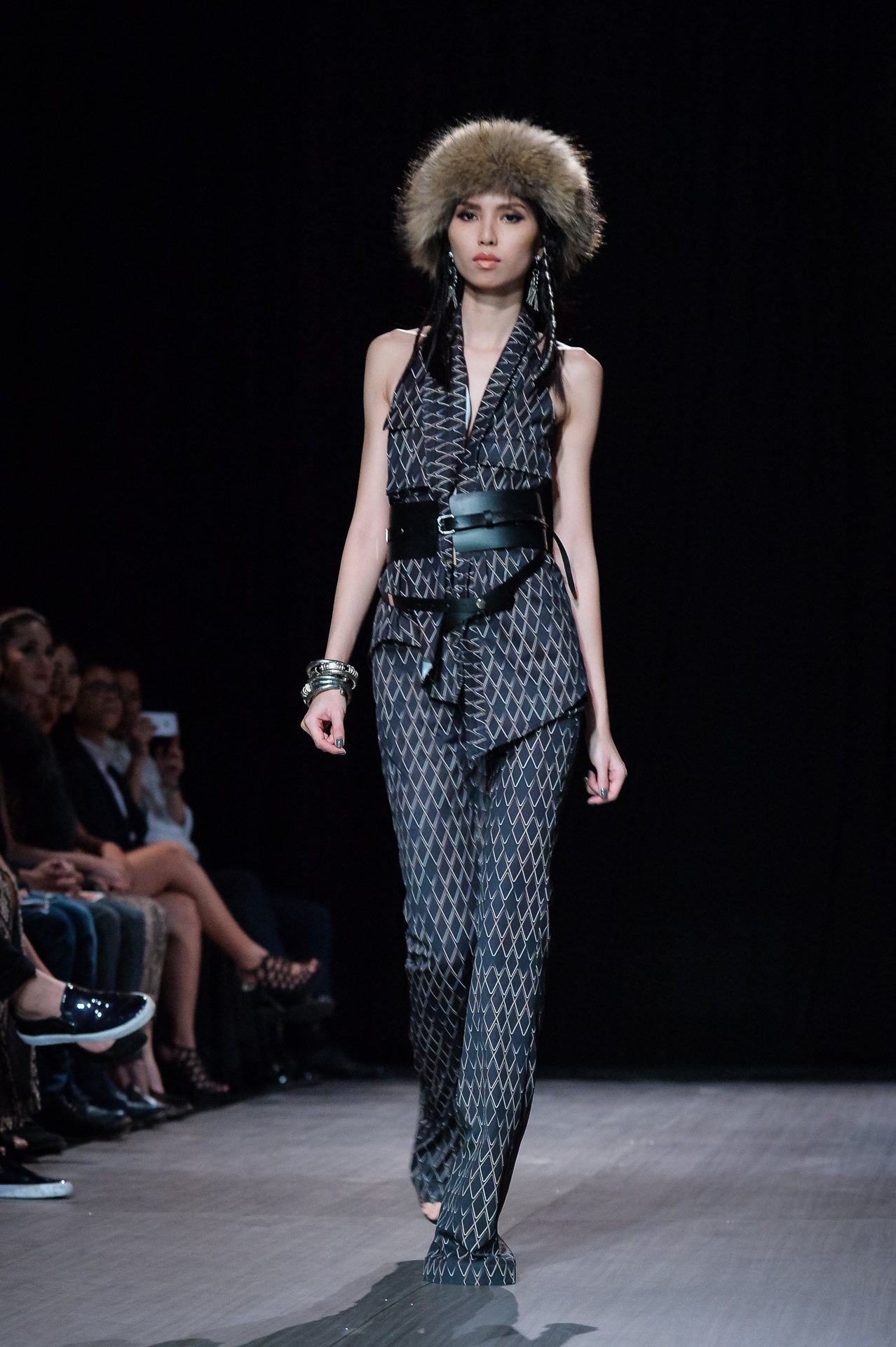 thieu nu mong co Lan Khue anh 9