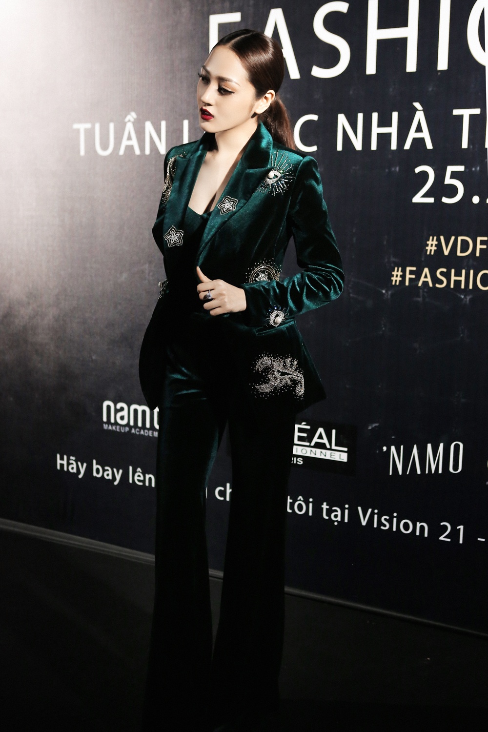 Bao Anh dien vest cuc ngau anh 5