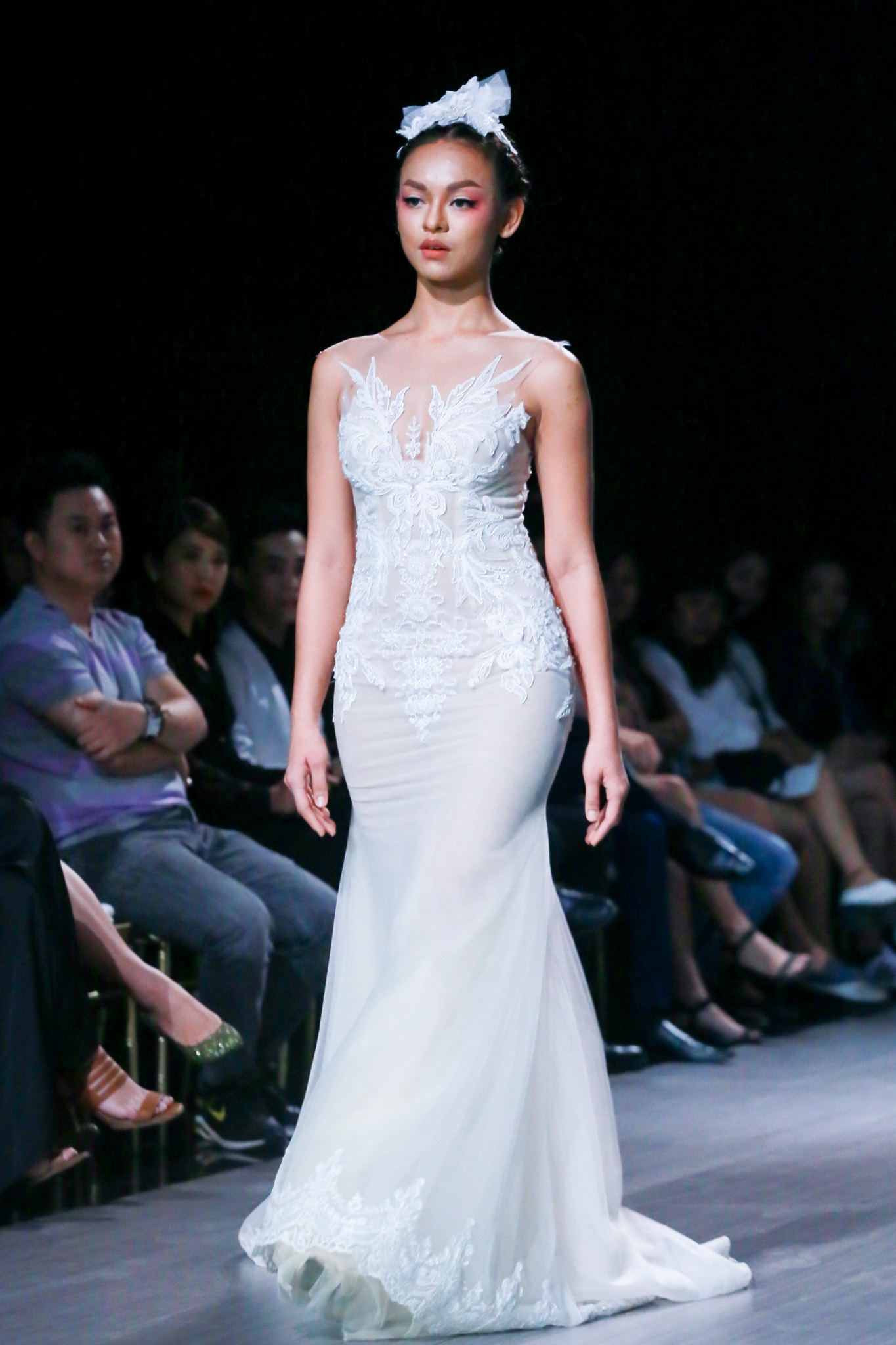 Mai Ngo,  Thuy Dung lam vedette trong show dien anh 1