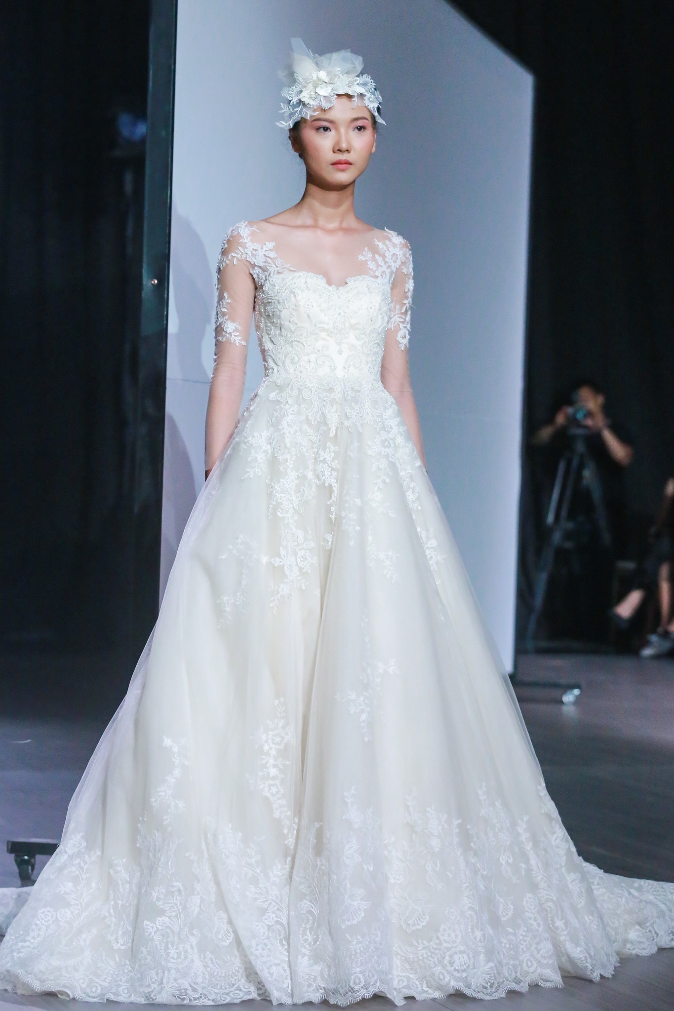 Mai Ngo,  Thuy Dung lam vedette trong show dien anh 5