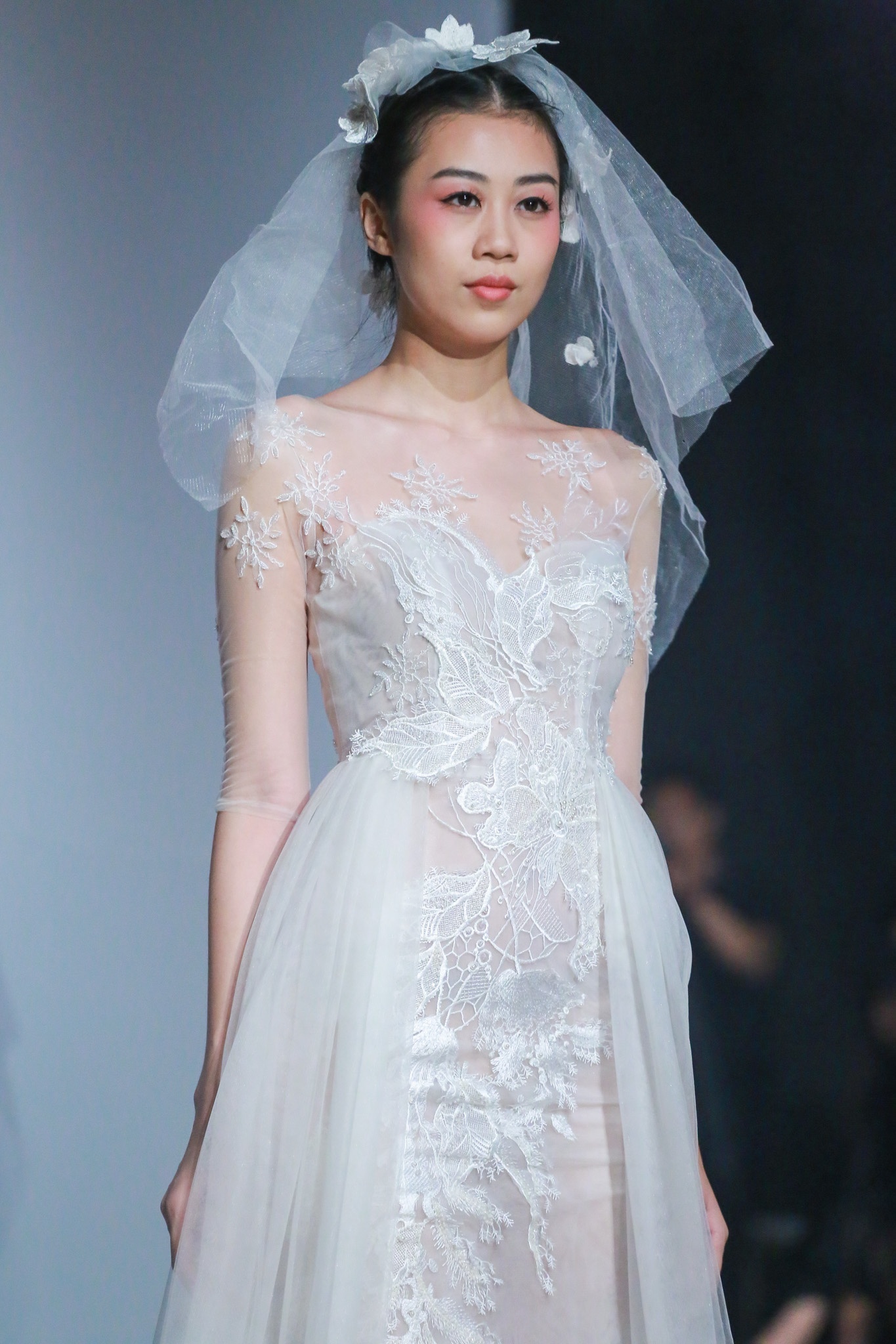 Mai Ngo,  Thuy Dung lam vedette trong show dien anh 8