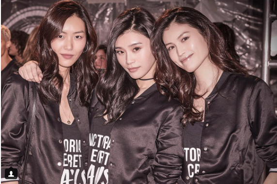 Nhan sac cac chan dai goc A o show Victoria’s Secret hinh anh