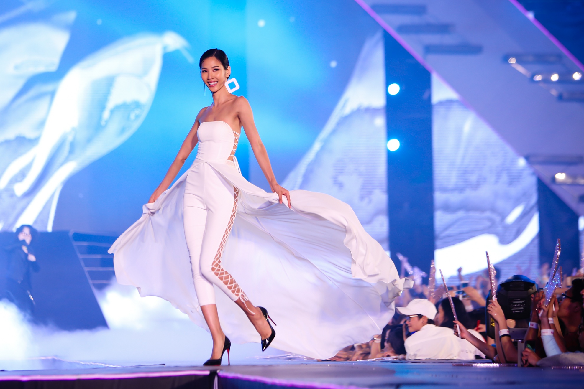 BB Tran gia gai anh 12