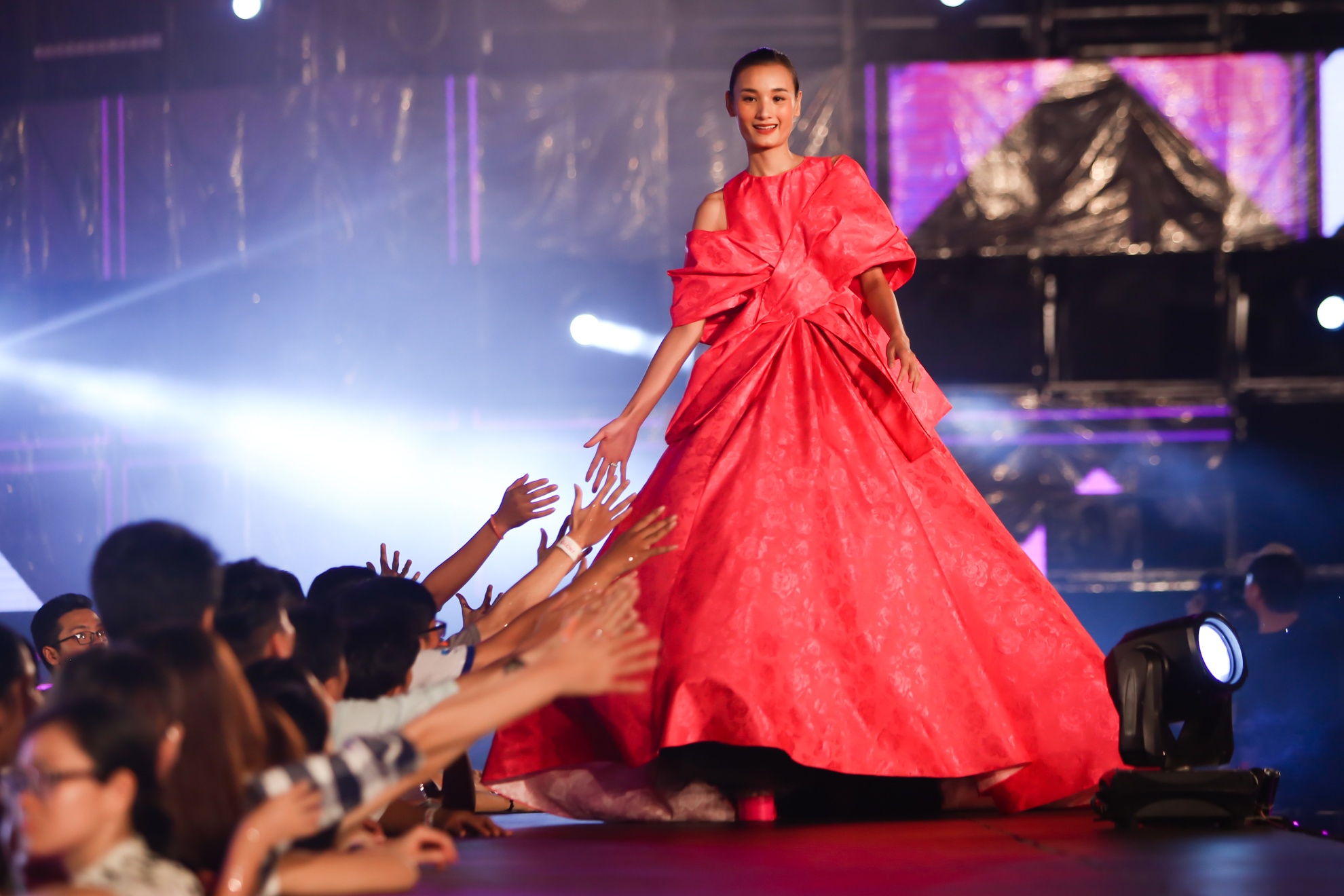 BB Tran gia gai anh 10