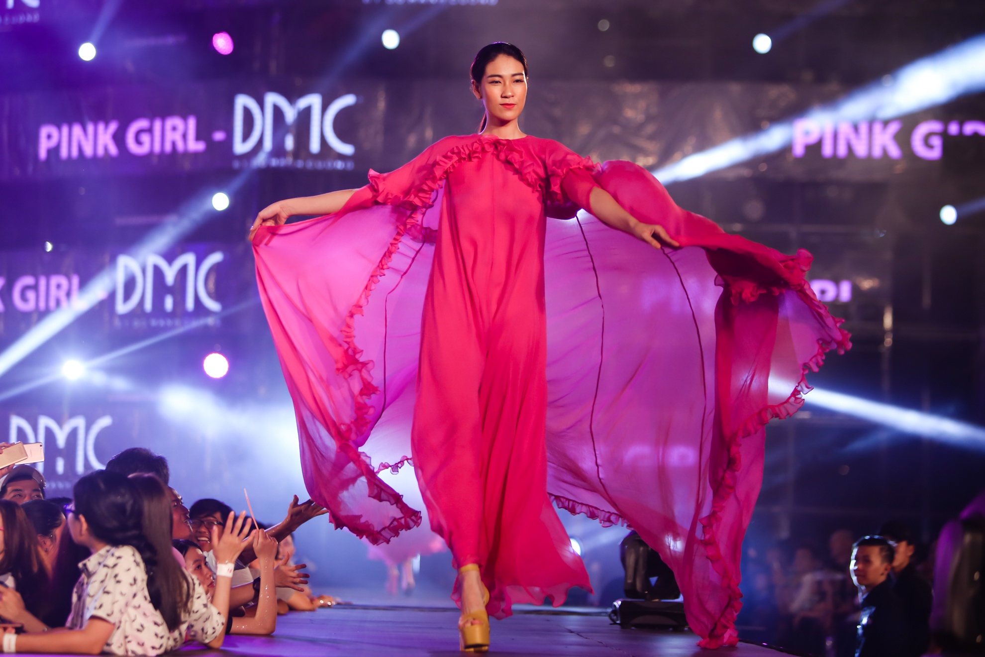 BB Tran gia gai anh 11