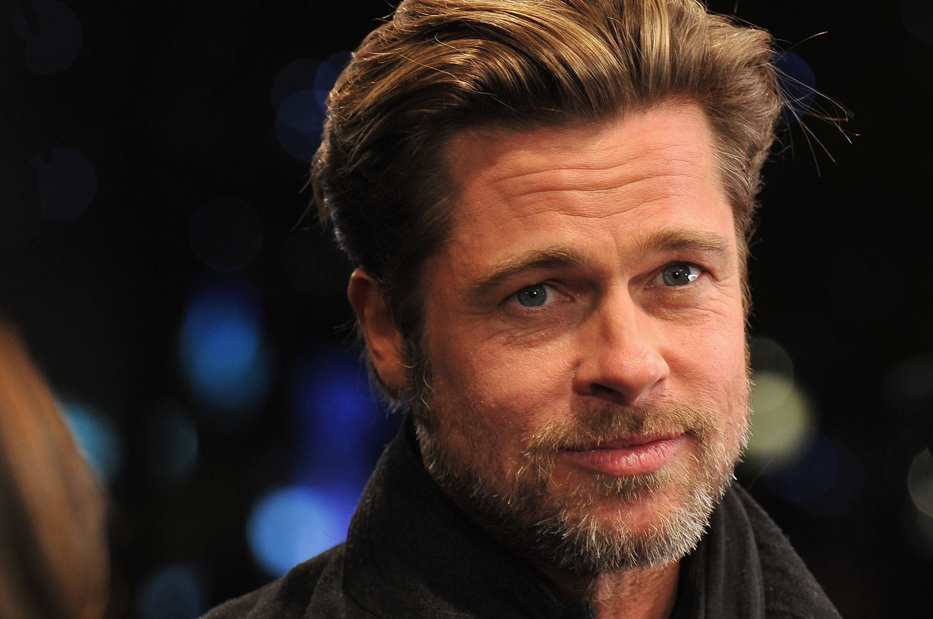 Brad Pitt khong co quyen tu den tham cac con hinh anh