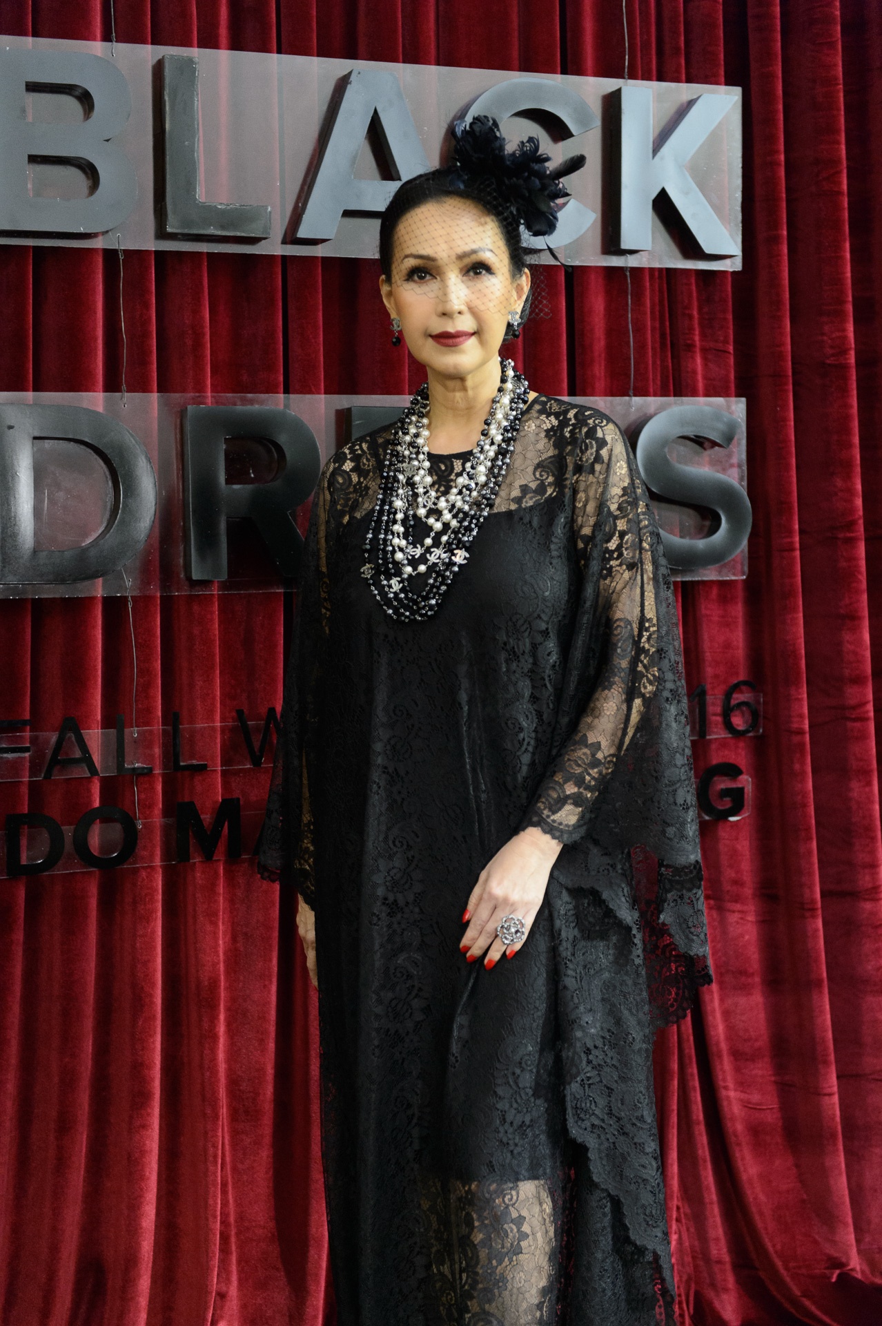 Dan sao Viet dien ao den den du show anh 6