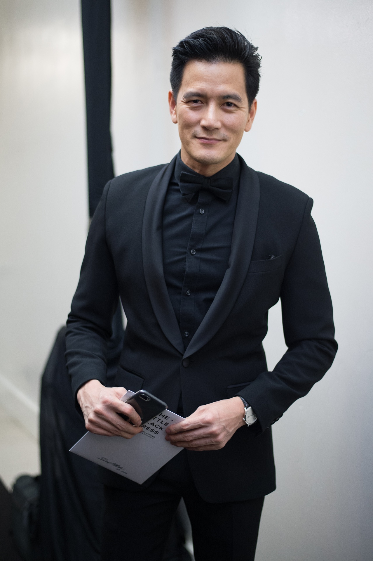 Dan sao Viet dien ao den den du show anh 15