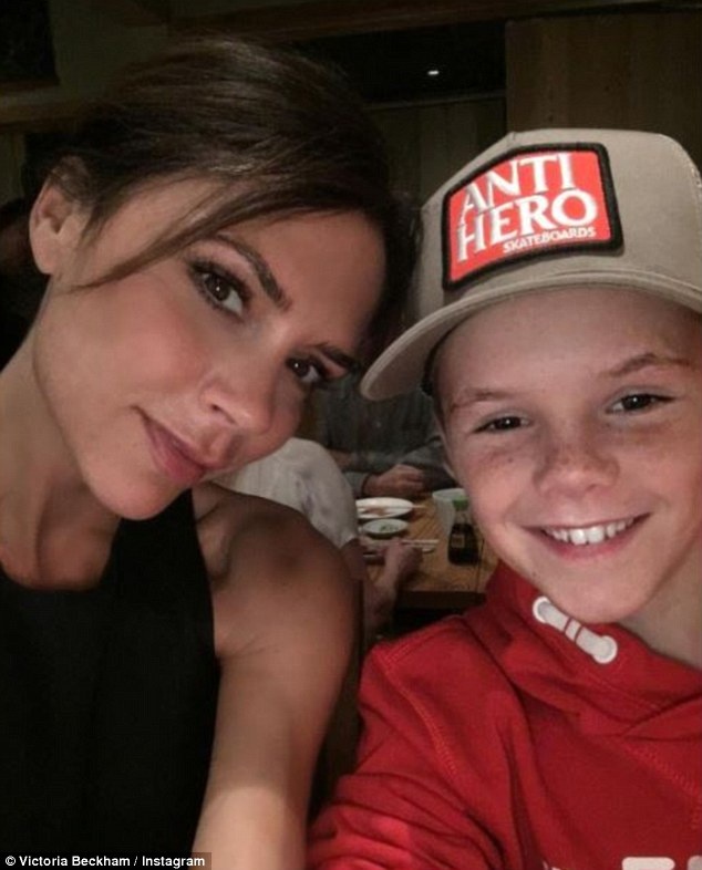 Con trai Beckham sap song ca anh 2