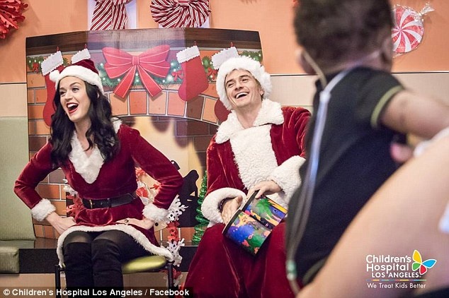 Orlando Bloom,  Katy Perry dong gia ong gia Noel anh 5