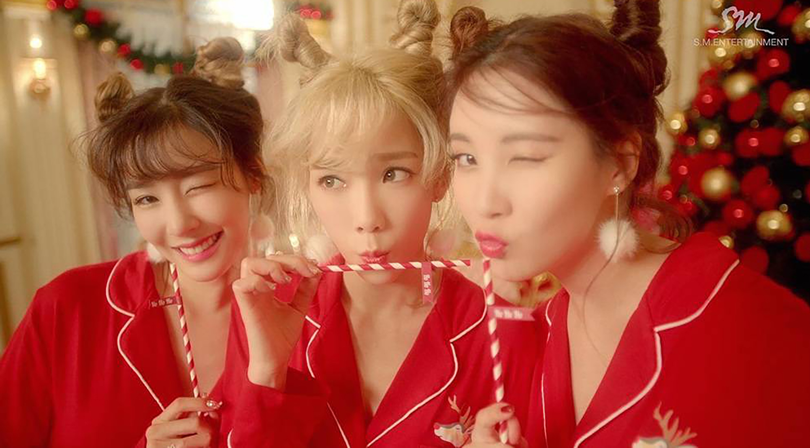 Nhung ca khuc giang sinh dang nghe nhat cua Kpop hinh anh