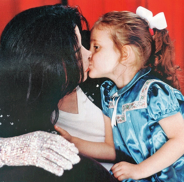 bí mật về Michael Jackson, con gái Paris Jackson ảnh 3 bi mat ve Michael Jackson, con gai Paris Jackson anh 3