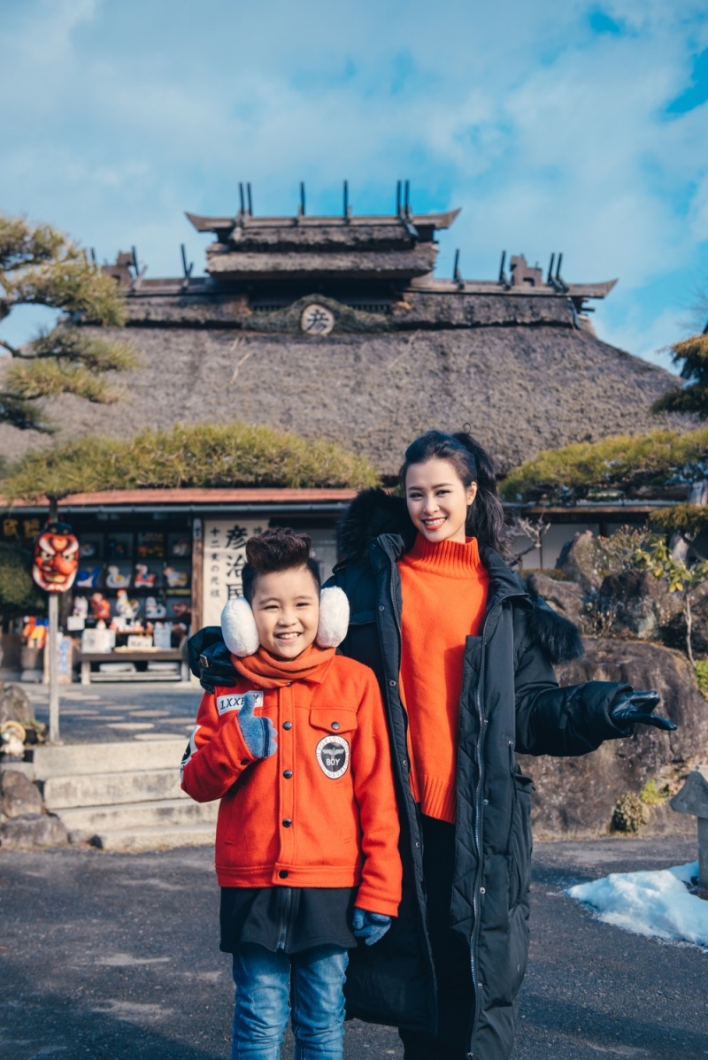 Dong Nhi,  Ong Cao Thang,  Valentine Day,  hoc tro Nhat Minh anh 1