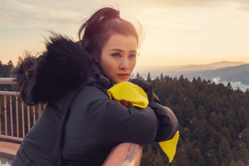 Dong Nhi danh tinh yeu cho hoc tro trong ngay Valentine hinh anh