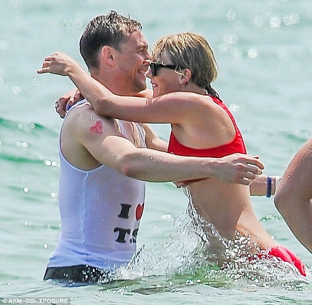 Tom Hiddleston noi ly do chia tay Taylor Swift anh 3